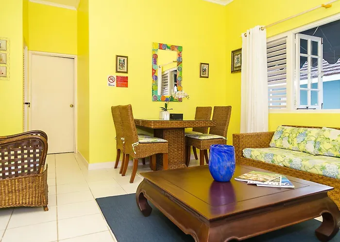 Silver Palms Charming 1br Retreat Private Pool